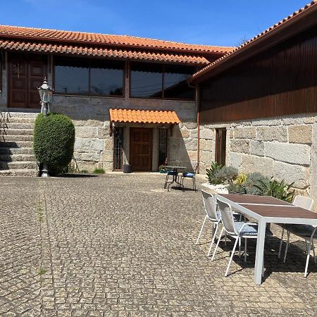 Bergui Guesthouse - Guimaraes Exterior photo