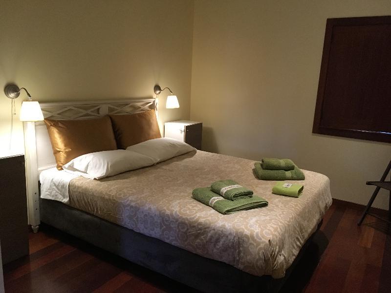 Bergui Guesthouse - Guimaraes Exterior photo